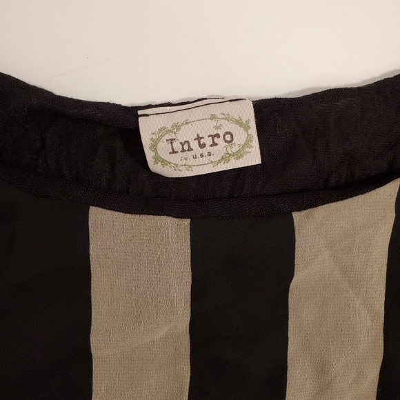 Sheer Striped Blouse - Picture 6 of 6